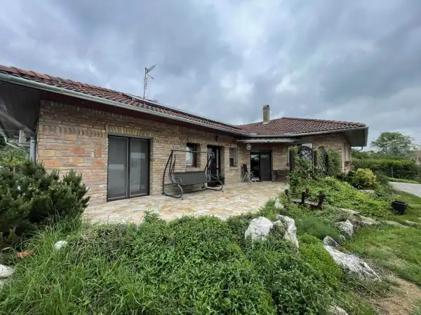 Eladó családi ház, Csömör 5 szoba 159 m² 150 M Ft